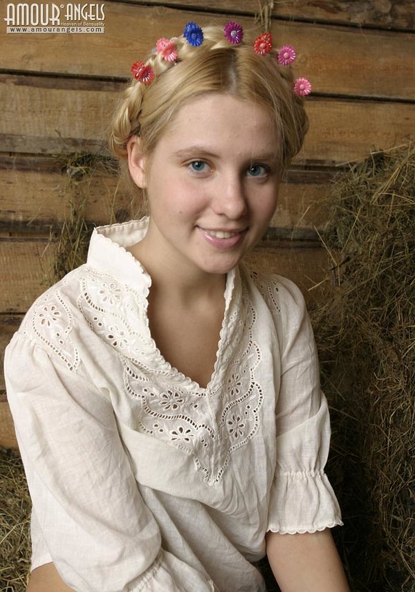 Таник, 23 года, 3 размер груди